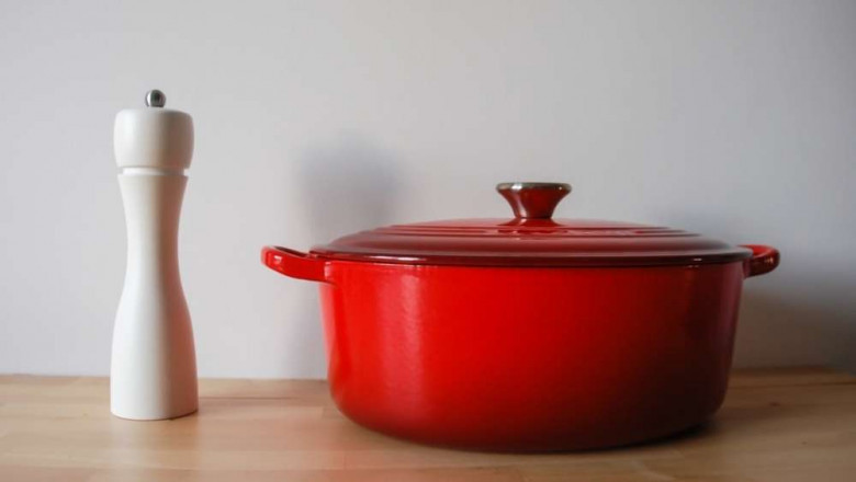 Clean Outside Of Le Creuset Cookware