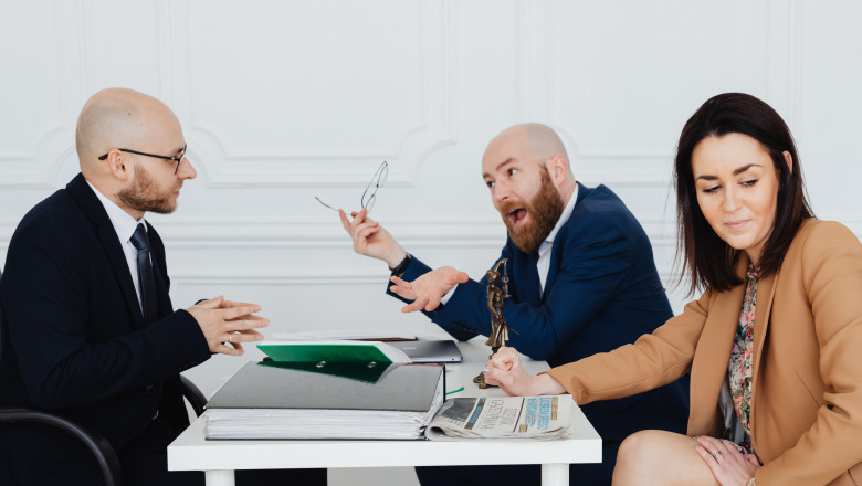 Pros and Cons Of Coworking Space For Lawyers