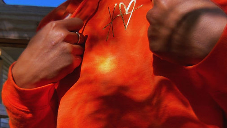 Buy Beautiful Handcrafted Tie Dye Online - An Affordable Way of Being Fashionable