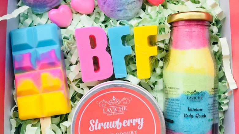 6 Best Wedding Gift Hampers to Buy this Summer