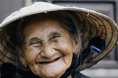 Six Little Ways for Living a Happy Life As You Get Older