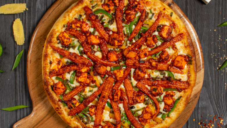 Making the most Delicious Pepperoni Pizza, tips by Basil Pizzeria