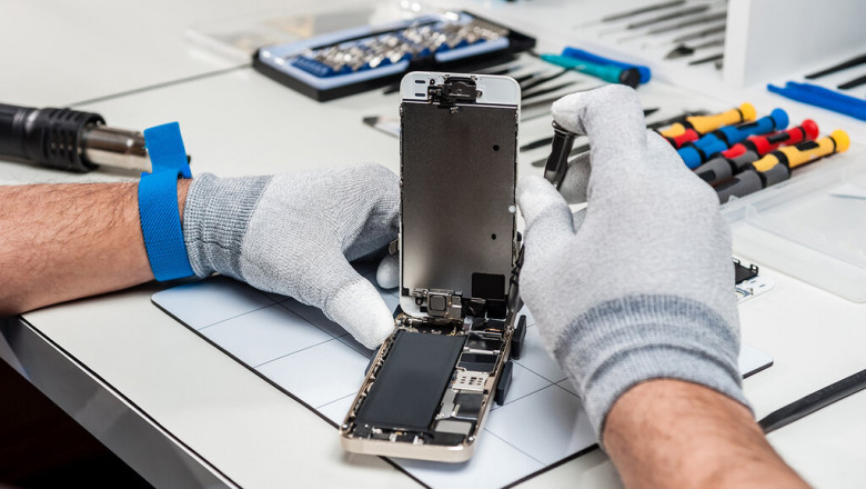 How to Choose the Best Mobile Phone Repair Shop in Singapore