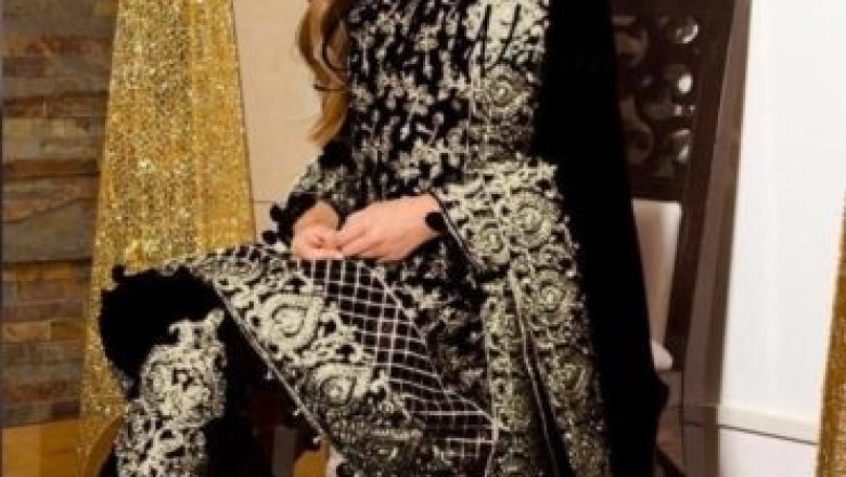 Replica dresses online