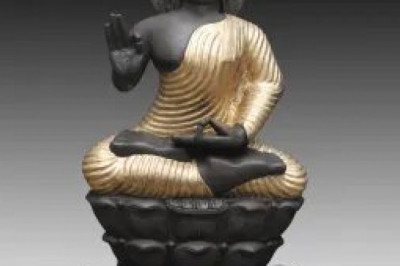 Buy customized Wooden Painted Buddha Idols | Wooden Buddha Statues Online | Buddha Sculpture Manufacturer