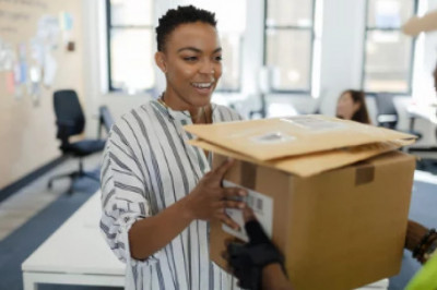 Same Day Couriers: Why You Need To Take A Local Courier