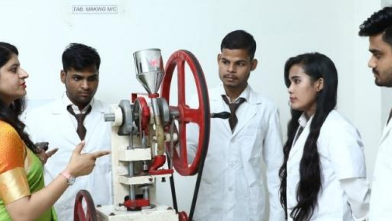 Best colleges in India for D Pharma