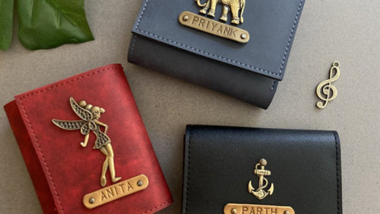 Why Choose Custom Wallets as Gifts?