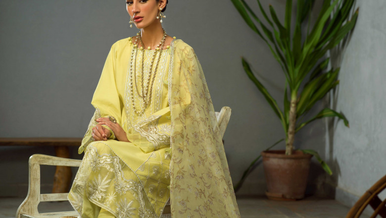 Latest Lawn Eid Arrivals 2022 | Lawn Dress Designs | Seran