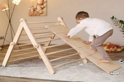 Pikler Triangle Shopping Guides: How to Find the Best One for Your Child