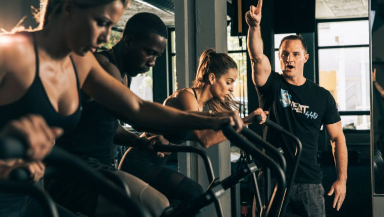 What Are The Health Benefits Of Going To Fitness Gyms?