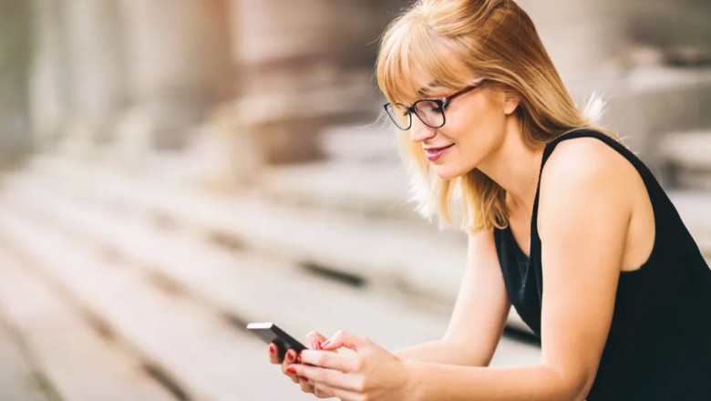 Ways Your Smartphone Is Wreaking Havoc On Your Health