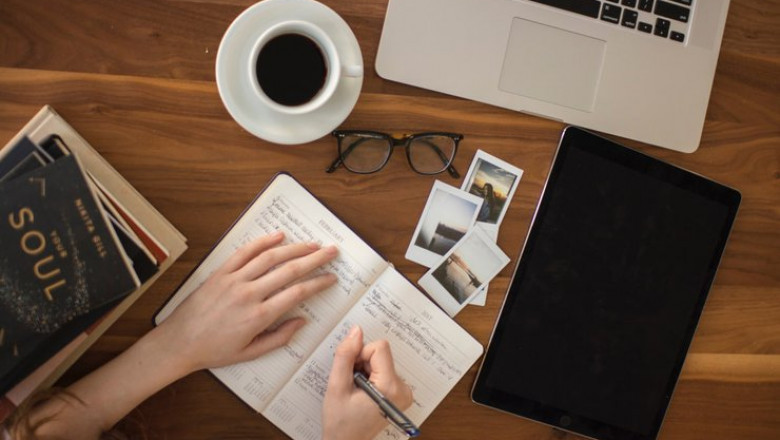 Exploring eLearning in the Software Development Context