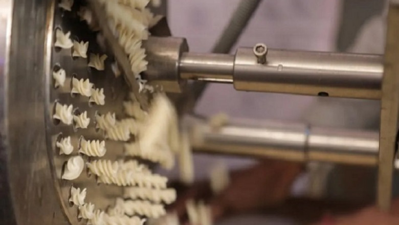 Global Fully Automatic Pasta Machines Market is Estimated to reach USD 64.25 Billion by 2028 at a CAGR 7.3%