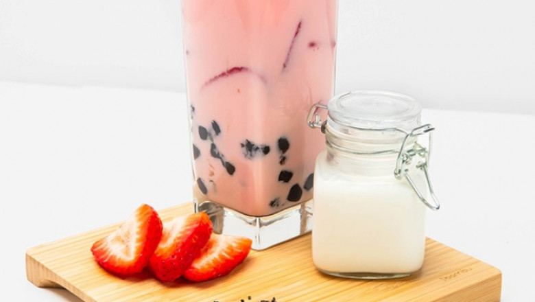 Strawberry Milk Tea - Fresh Sugar Strawberry Milk Tea