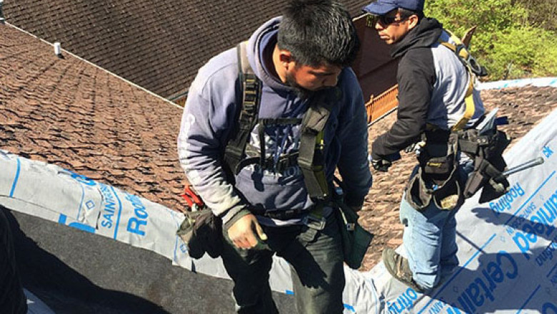 Set up your rooftop with Roofing Contractors in Battle Creek MI