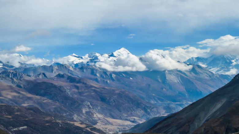 Beginners trekking route in Himalayan Nepal