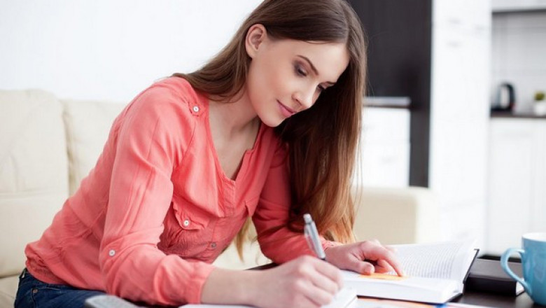 Essays That Will Change the Way You Think