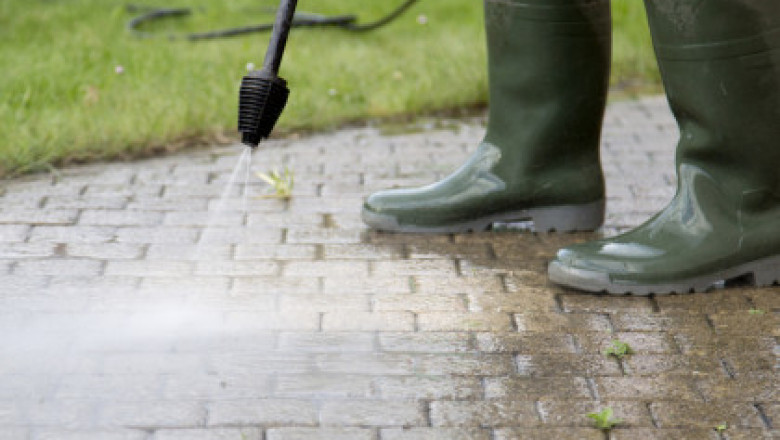 Concrete Pressure Washing