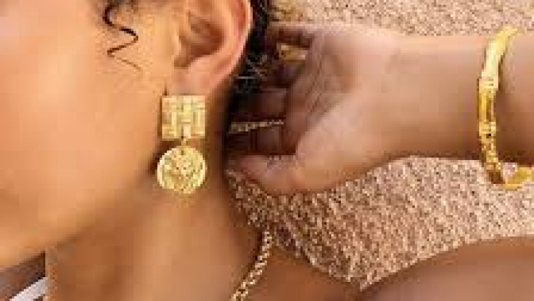 What will happen to jewelry sales in 2022?
