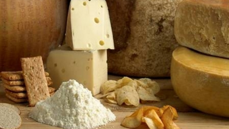 Dry snacks, sauces, and bread can benefit from cheese powder