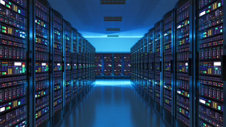 Middle East &amp; Africa Data Center Cooling Market