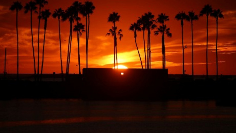 Sunset cruise San Diego with a classic view of ocean while visiting