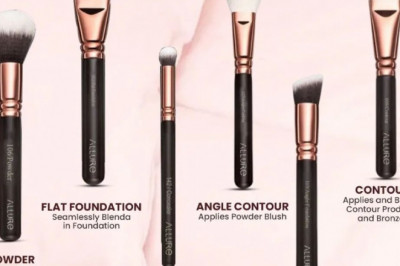 What are good and inexpensive makeup brushes?