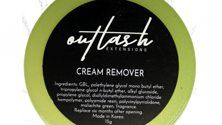 How to Use A Cream Lash Remover