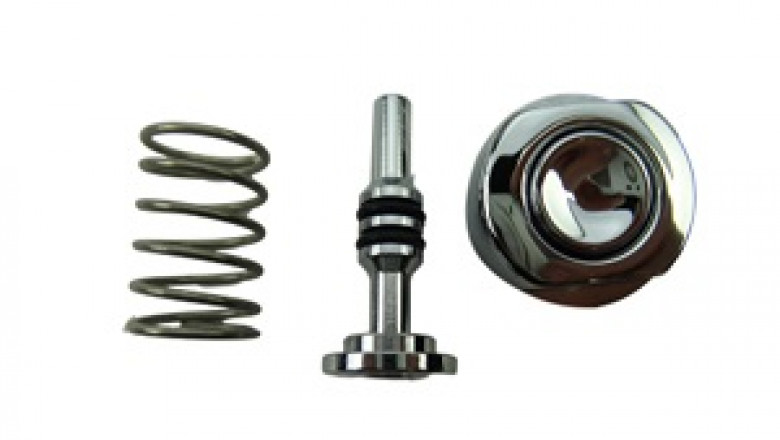 Flushometers vs Flush Tanks