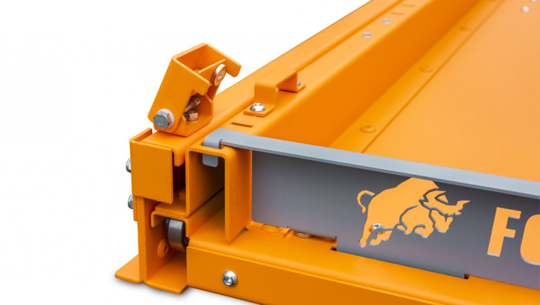 Cargo Slider - An Indispensable Piece Of Equipment For A Mobile Car Cleaning Company