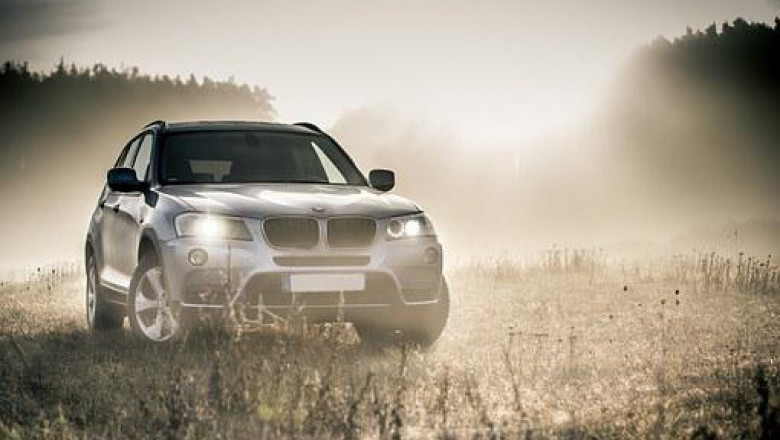 Follow these tips to rent the best luxury car for your trip