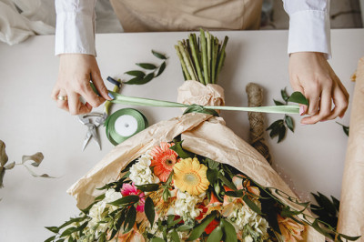 Why should you purchase from local flower shop Dubai?