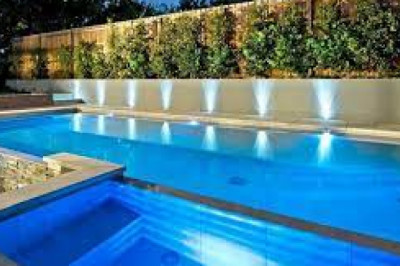 How to choose the right pool lights for your pool?