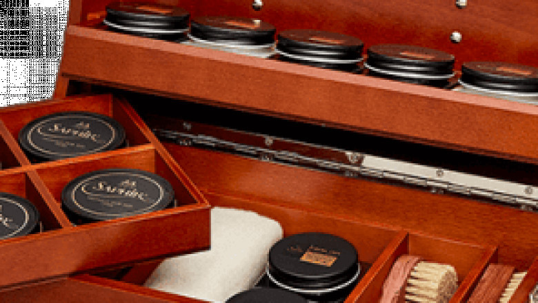 Your favourite shoes don't need to be retired; instead, have them repaired online.