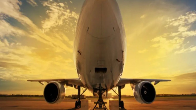 Book a taxi from Southend airport to London?