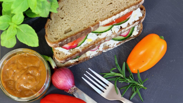 7 Must-Follow Food Blogs To Keep Your Hunger In Check This Year