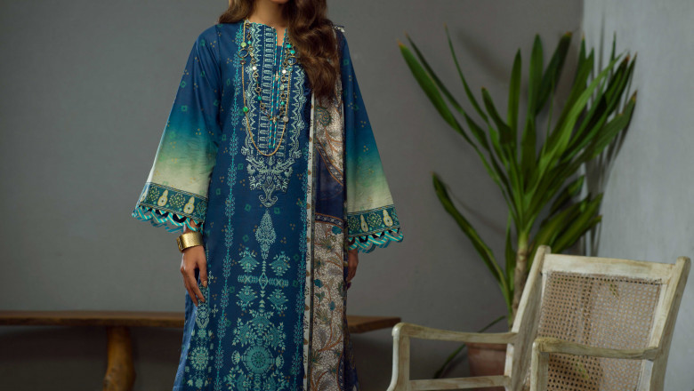 Sale on Brands in Pakistan | Lawn Collection | Seran