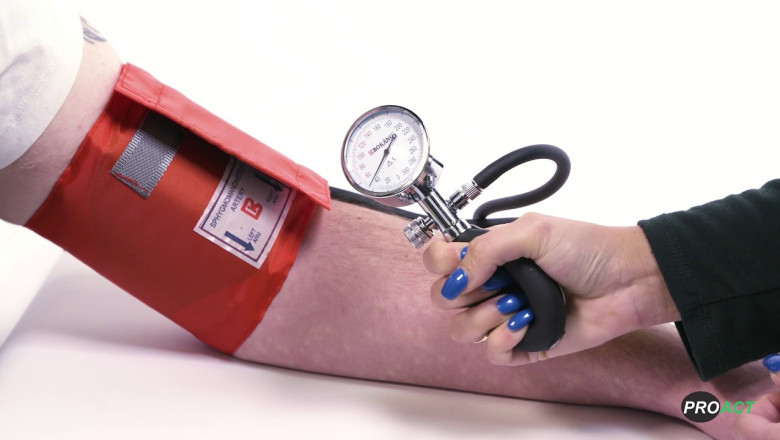 Blood Pressure Cuffs Detect Oscillations Brought About By Arterial Pulses As They Deflate Automatically