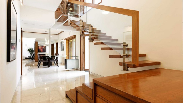 Glass Balustrades a Modern and Safe Solution for Staircase