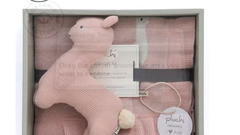 Your Guide to Swaddling by using Cuddle Cloth / Baby Blanket