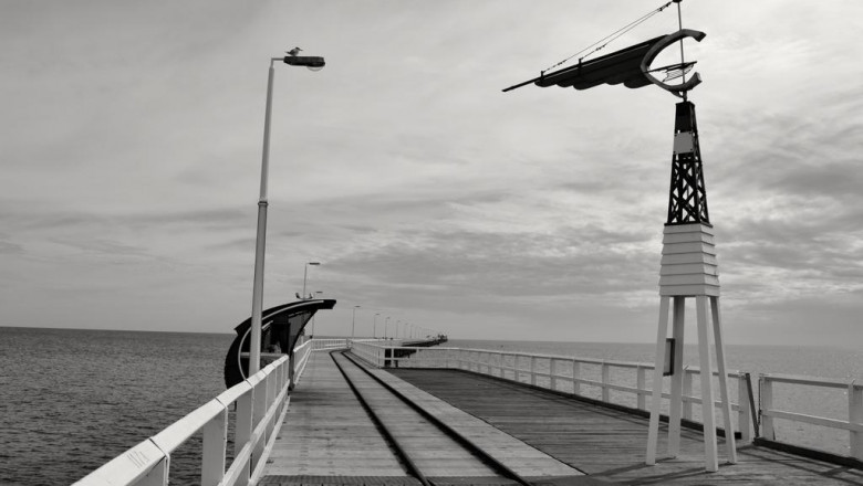 6 books about folding dining room table for small spaces you should read