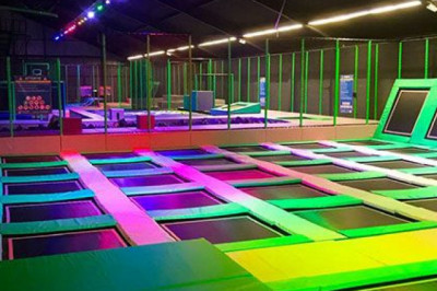 What are the benefits of interactive trampoline play for children?