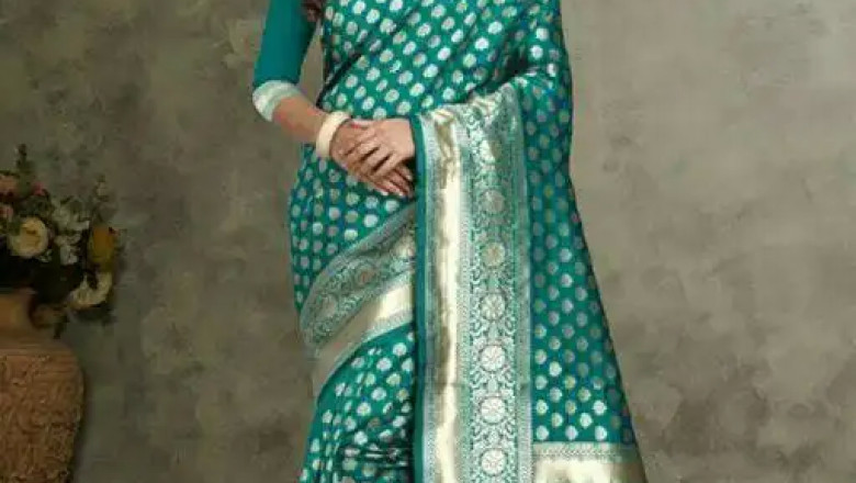 Where you can get Soft Silk sarees below 1000? [For more info: 7737329741]
