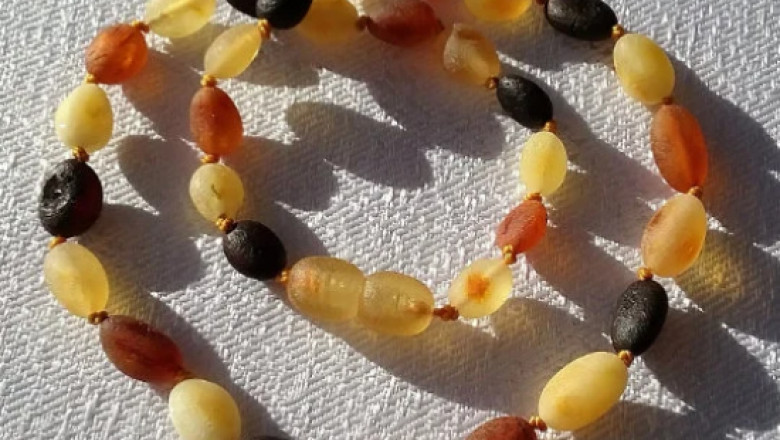 The Many Benefits Of Wearing An Amber Bracelet