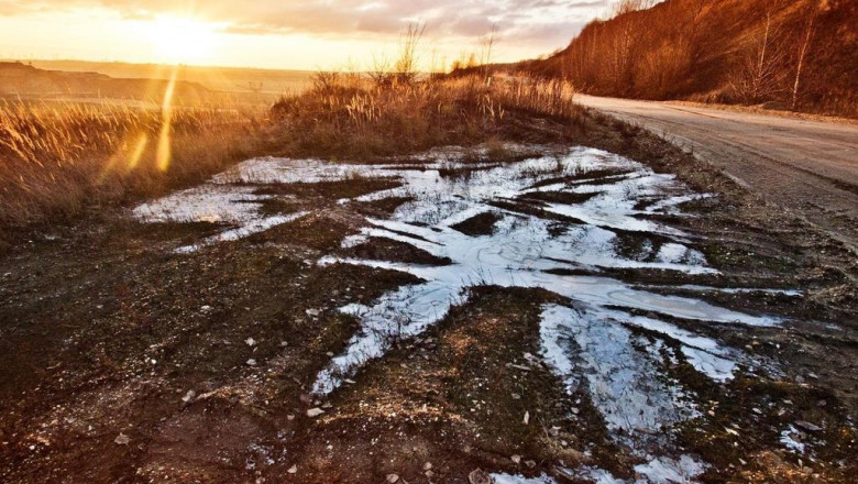 the use of auto stickers