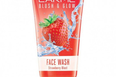 List of top 10 Face Wash Products in India | Buy Face Wash Product Online | Cossouq
