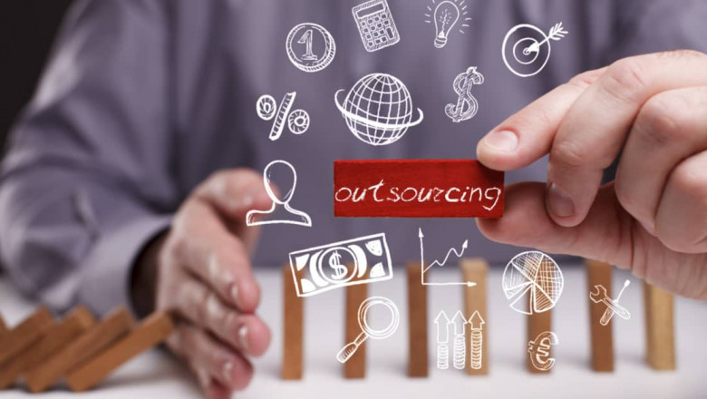 Must Know About Call Center Outsourcing Technology and Trends
