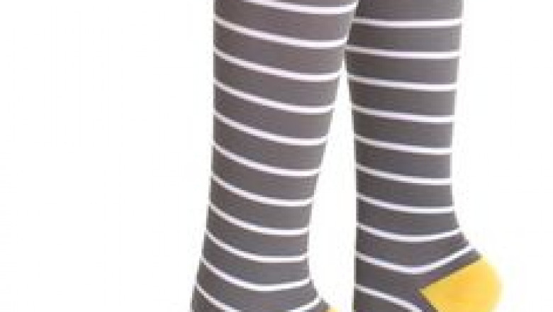How many hours should you wear compression socks?