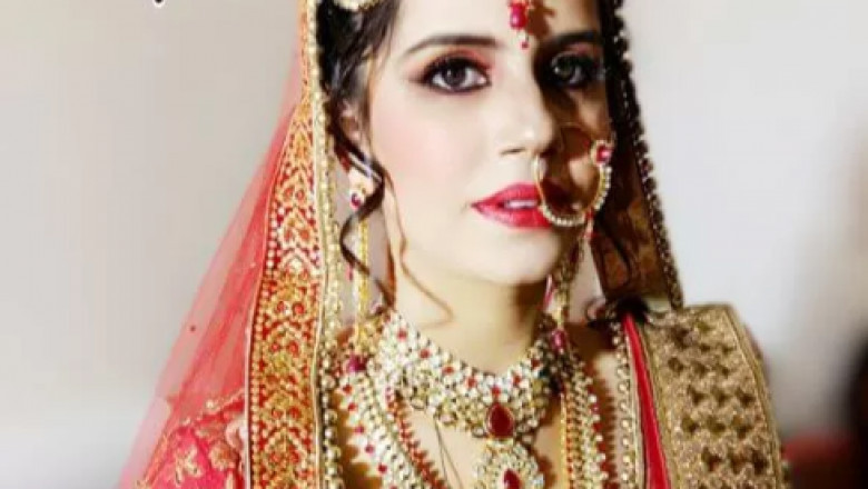 What Type Of Makeup Is Best For A Bride?